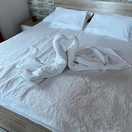 Casa Vacanza Cadorna Residence Тарвизио Экстерьер фото